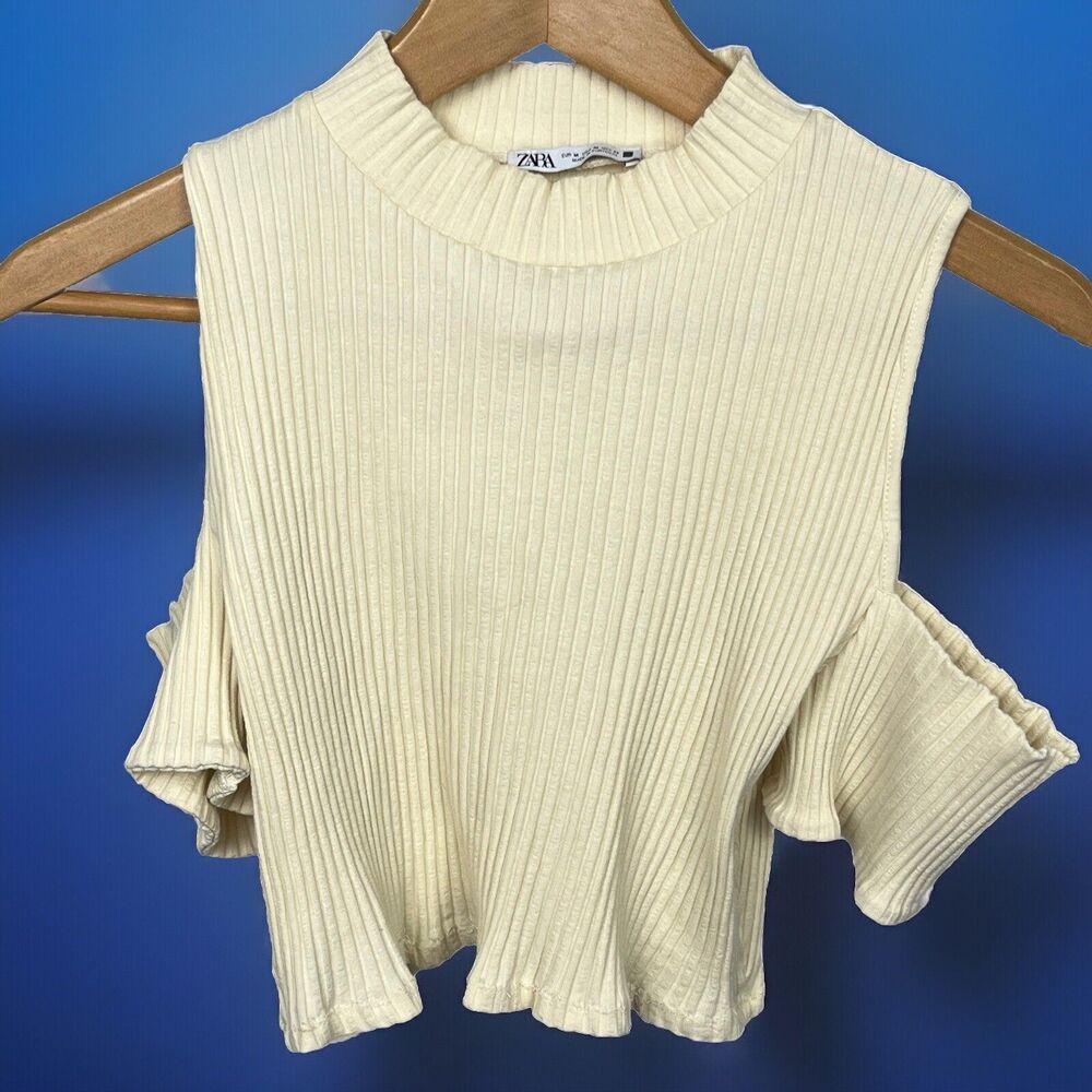 Zara Crop Top Cream Medium Short Sleeve Mock Neck Ribbed‎ Knit Cold Shoulder